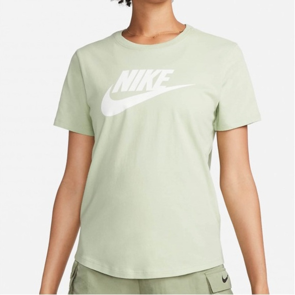 Women’s Nike Crew Neck Green Tee XS
